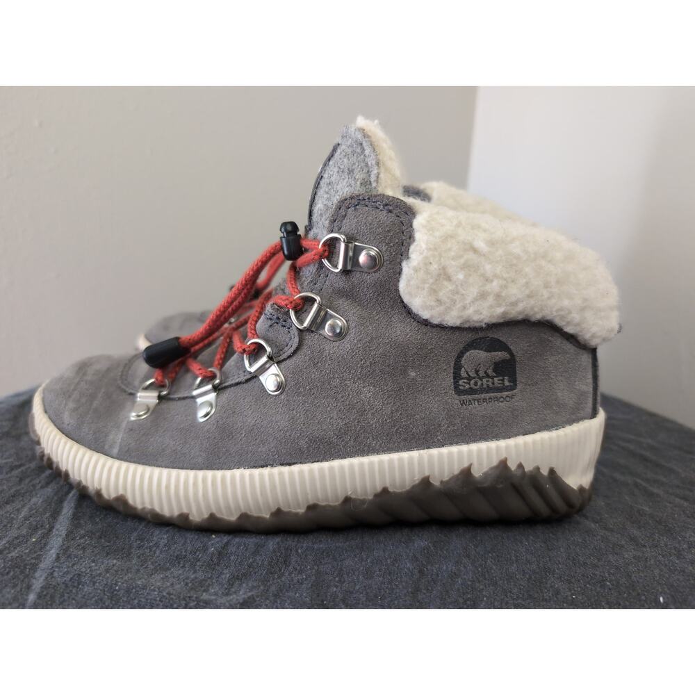 Sorel waterproof cozycore Out Nd About gray outdoor winter boots 3 - Picture 5 of 10